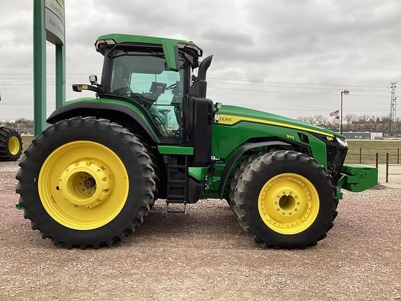 Image of John Deere 8R 370 equipment image 4