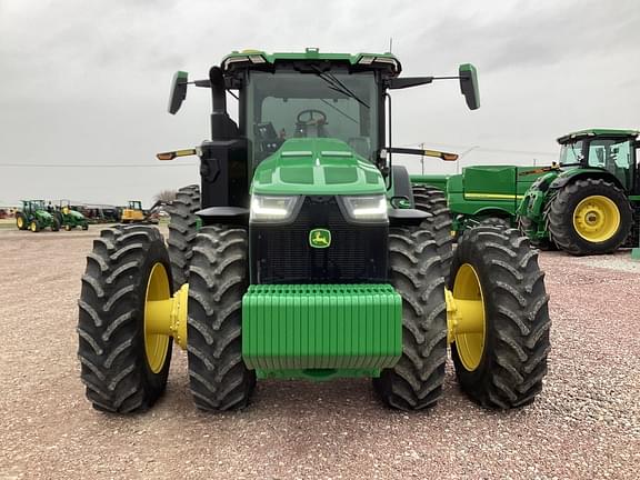 Image of John Deere 8R 370 equipment image 2