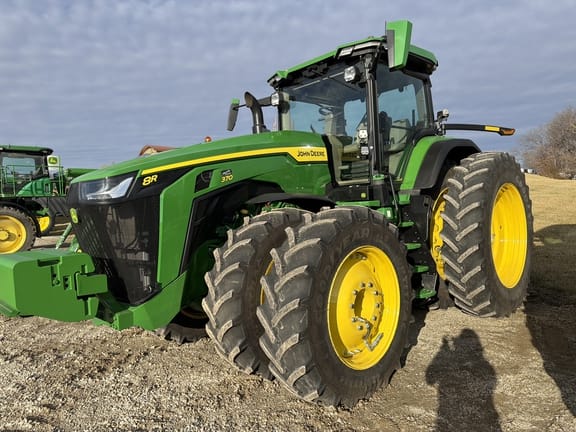 2024 John Deere 8R 370 Equipment Image0