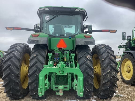 Image of John Deere 8R 370 equipment image 2