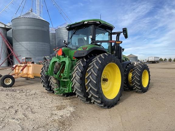 Image of John Deere 8R 370 equipment image 2