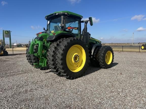 Image of John Deere 8R 370 equipment image 4