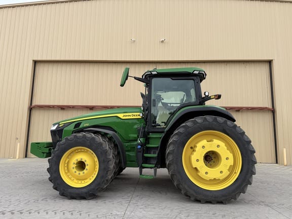 2024 John Deere 8R 370 Equipment Image0
