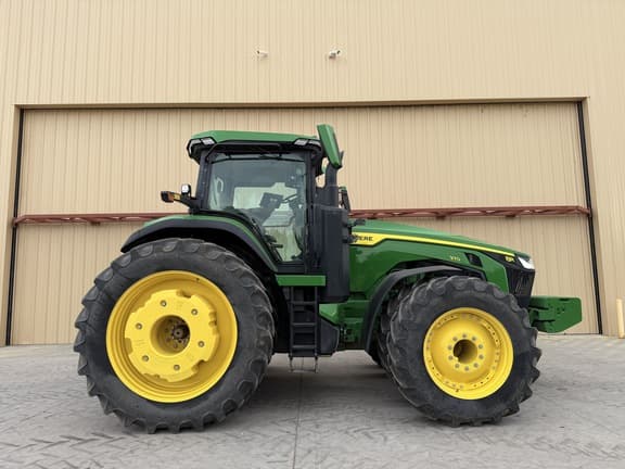 Image of John Deere 8R 370 equipment image 4
