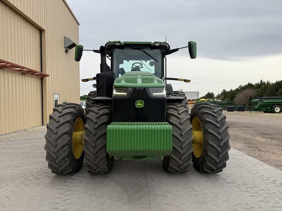 Image of John Deere 8R 370 equipment image 2
