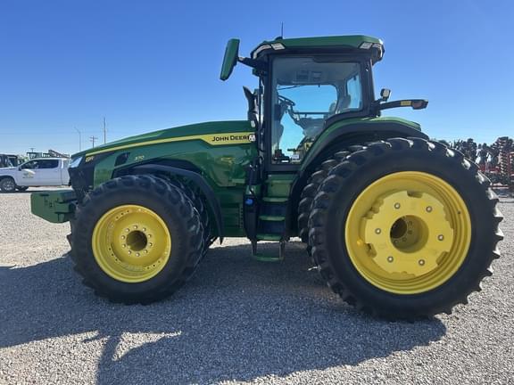 Image of John Deere 8R 370 equipment image 2