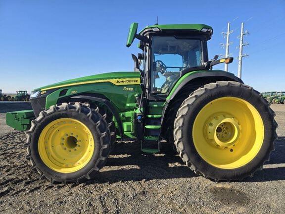 Image of John Deere 8R 370 equipment image 1