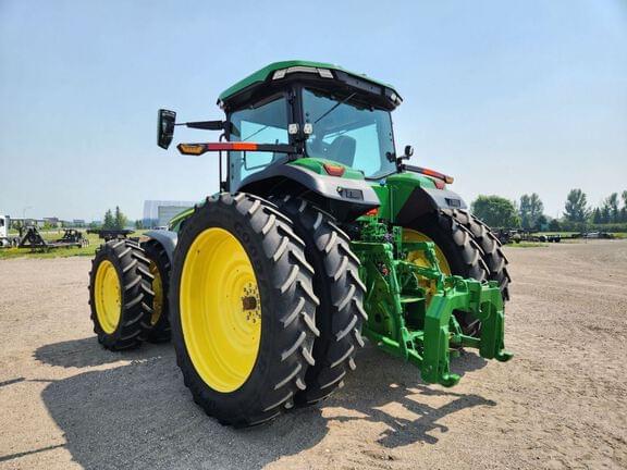 Image of John Deere 8R 370 equipment image 2