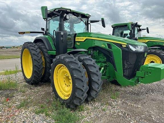 Image of John Deere 8R 370 equipment image 2