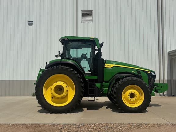 Image of John Deere 8R 370 Primary image
