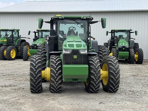 Image of John Deere 8R 370 equipment image 2