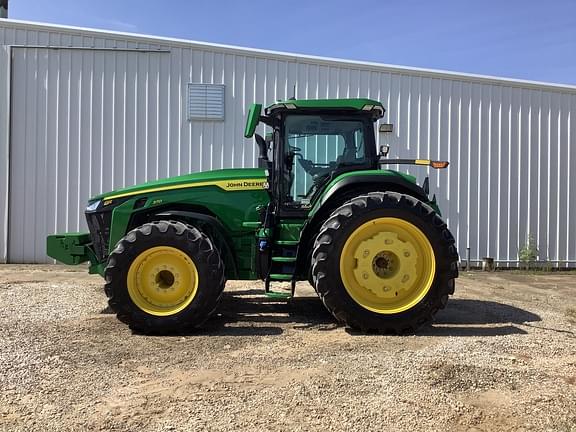 Image of John Deere 8R 370 equipment image 1