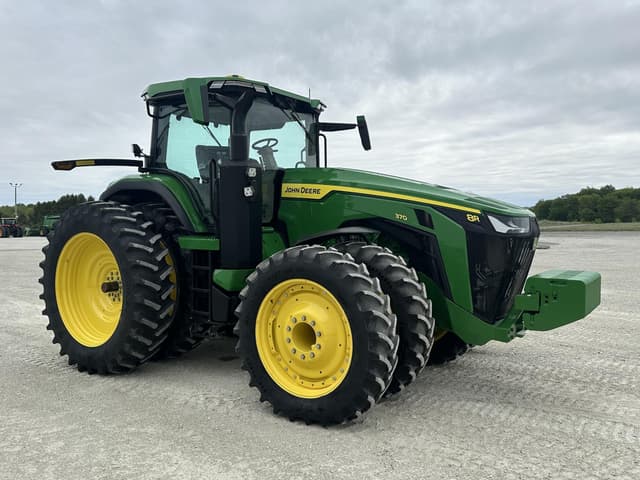 Image of John Deere 8R 370 equipment image 2