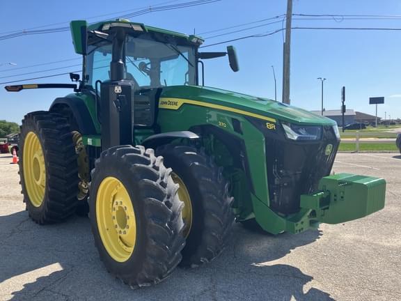 Image of John Deere 8R 370 equipment image 4