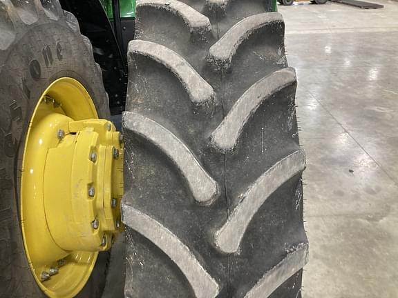 Image of John Deere 8R 370 equipment image 1