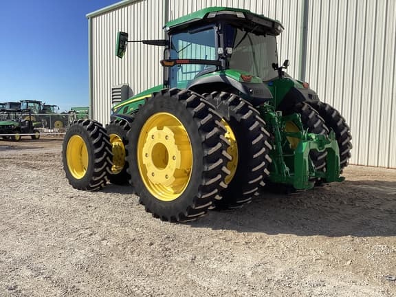 Image of John Deere 8R 370 equipment image 2