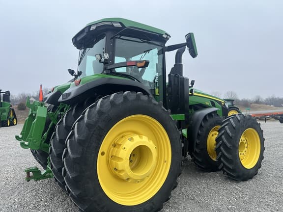 Image of John Deere 8R 370 equipment image 1