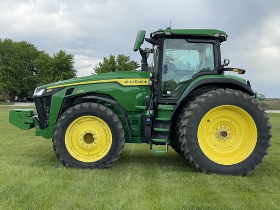 Image of John Deere 8R 370 equipment image 1