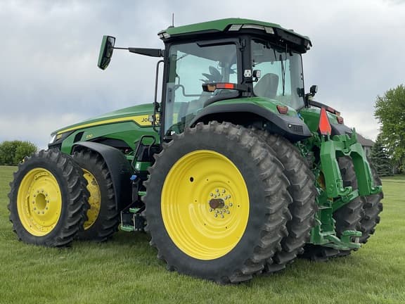 Image of John Deere 8R 370 equipment image 2