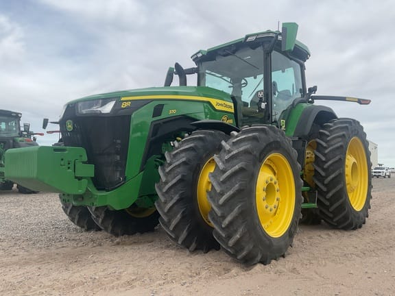 2024 John Deere 8R 370 Equipment Image0