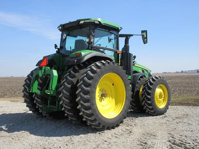 Image of John Deere 8R 370 equipment image 4