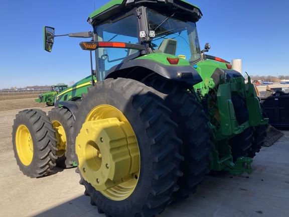 Image of John Deere 8R 370 equipment image 1