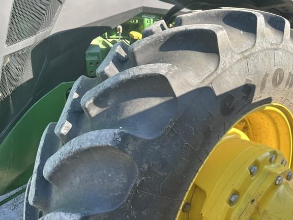 Image of John Deere 8R 370 equipment image 3