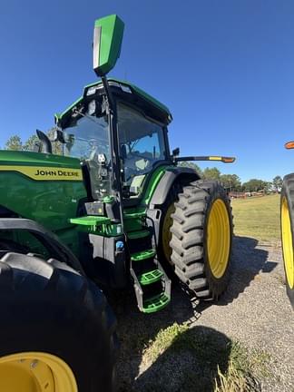 Image of John Deere 8R 370 equipment image 3