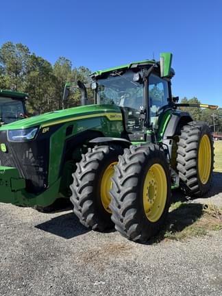 Image of John Deere 8R 370 equipment image 2