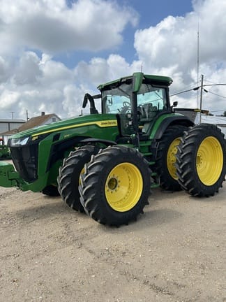 2024 John Deere 8R 370 Equipment Image0