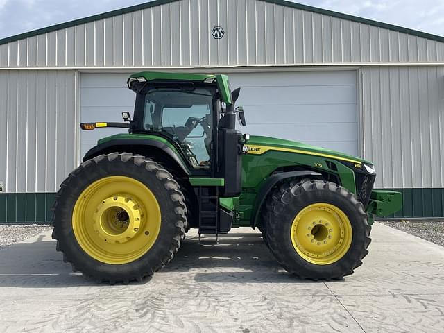 Image of John Deere 8R 370 equipment image 4