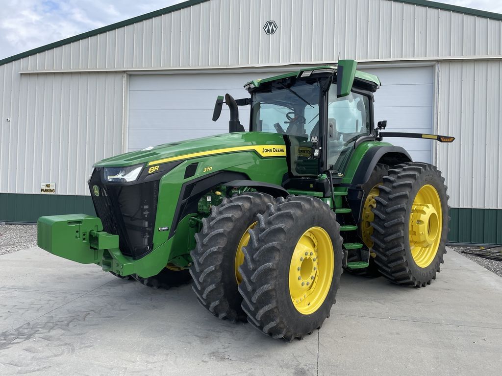 2024 John Deere 8R 370 Equipment Image0
