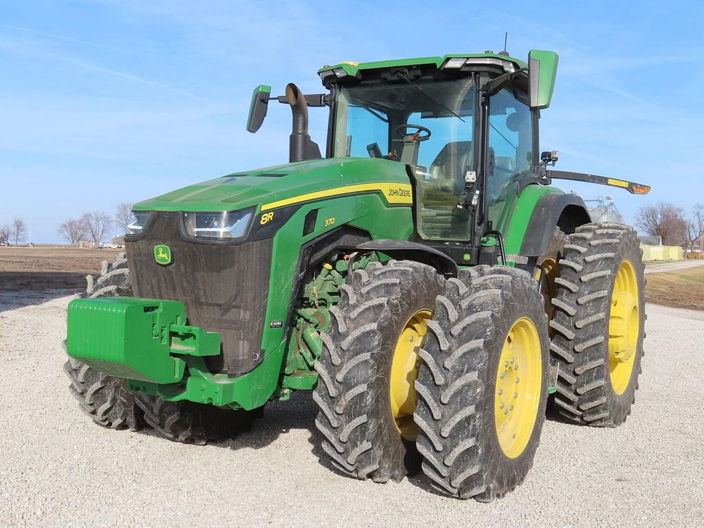 Image of John Deere 8R 370 Primary image
