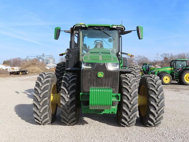 Image of John Deere 8R 370 equipment image 4