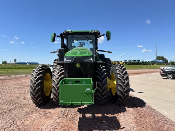 Image of John Deere 8R 370 equipment image 2