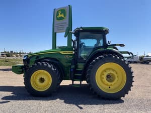 2024 John Deere 8R 370 Image