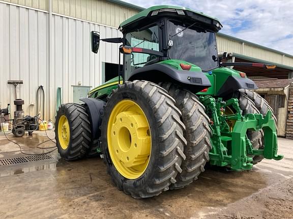 Image of John Deere 8R 370 equipment image 2