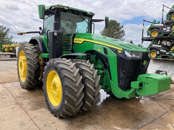 Image of John Deere 8R 370 equipment image 1