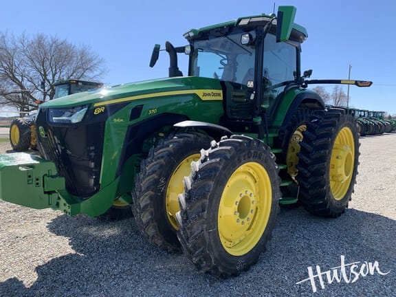 2024 John Deere 8R 370 Equipment Image0