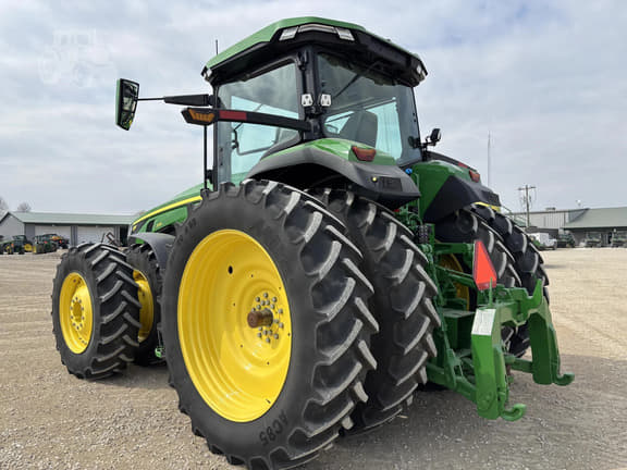 Image of John Deere 8R 370 Image 1