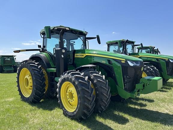 Image of John Deere 8R 370 equipment image 2