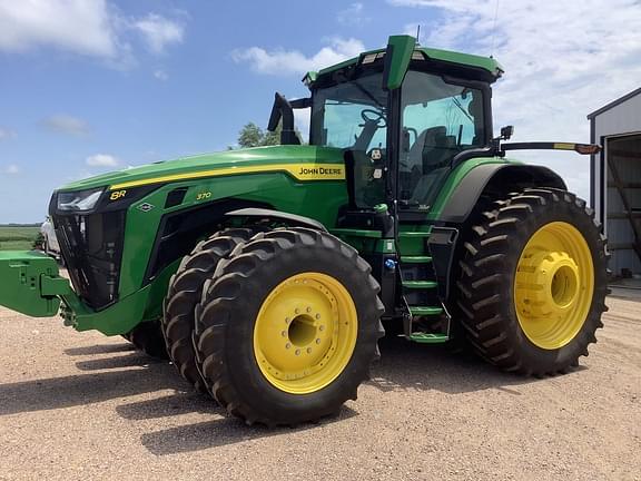 Image of John Deere 8R 370 Primary image