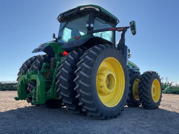 Image of John Deere 8R 370 equipment image 2