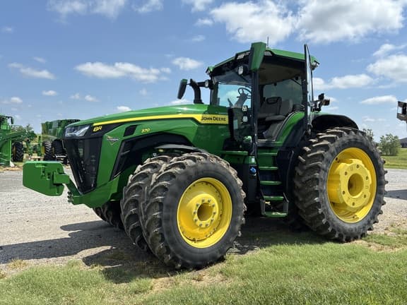 Image of John Deere 8R 370 equipment image 3
