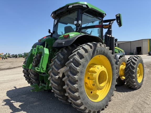 Image of John Deere 8R 370 equipment image 4