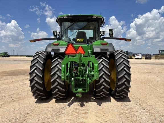 Image of John Deere 8R 370 equipment image 3