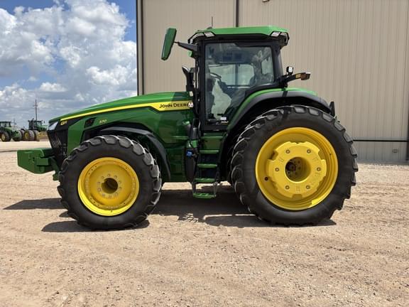 Image of John Deere 8R 370 equipment image 1