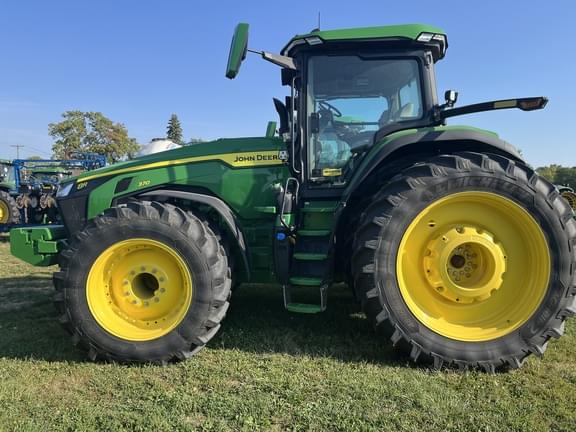 Image of John Deere 8R 370 equipment image 1