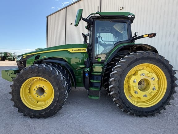 2024 John Deere 8R 370 Equipment Image0