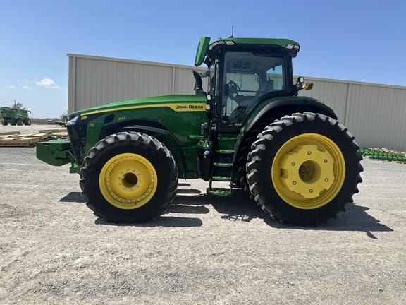 Image of John Deere 8R 370 equipment image 1